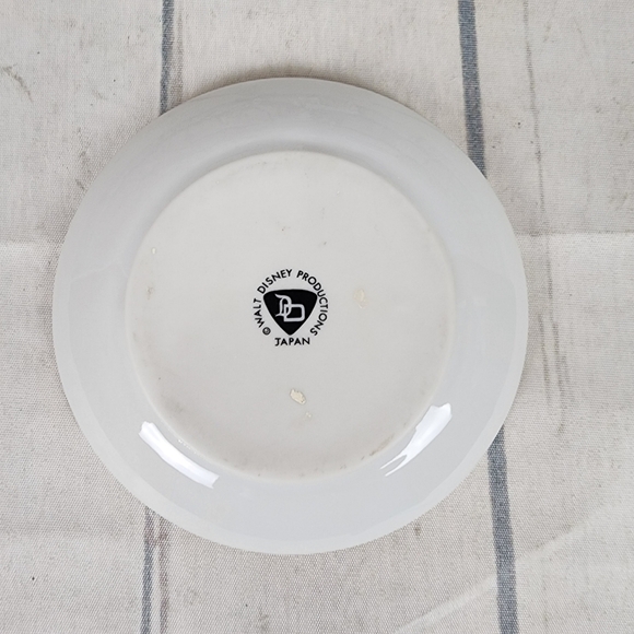 Vintage 60s Disneyland Collectable Ashtray Novelty Souvenir Cinderella's  Castle - Picture 10 of 10